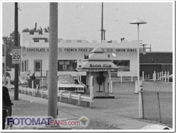 Fotomat at Calumet & Chicago in Hammond, Indiana in 1975 - FotomatFans.com