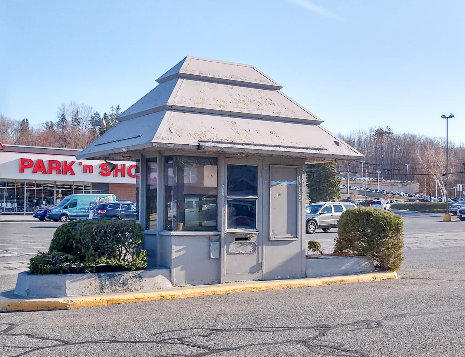 Auburn Plaza Shopping Center photo 4
